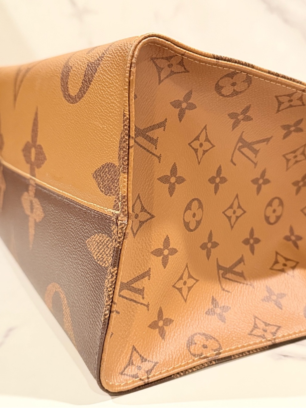 Louis Vuitton On The Go Reverse GM - Picture 7 of 16